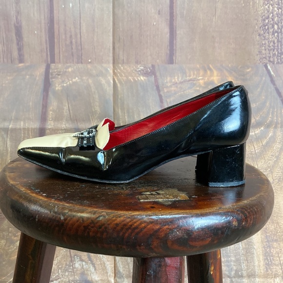 🐞Moschino Black and White Patent Leather Square Toe Pump Size 7 - Picture 2 of 11